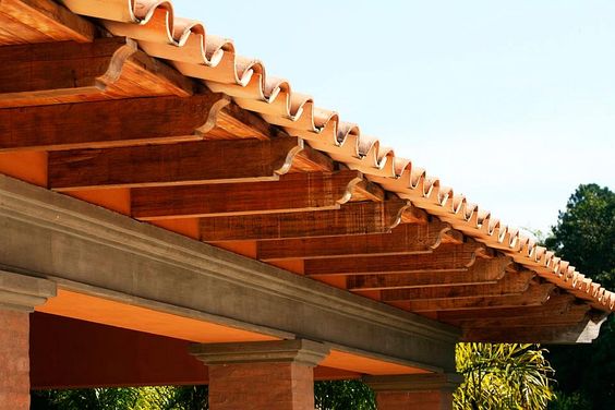 Posso construir uma parede no beiral da casa?